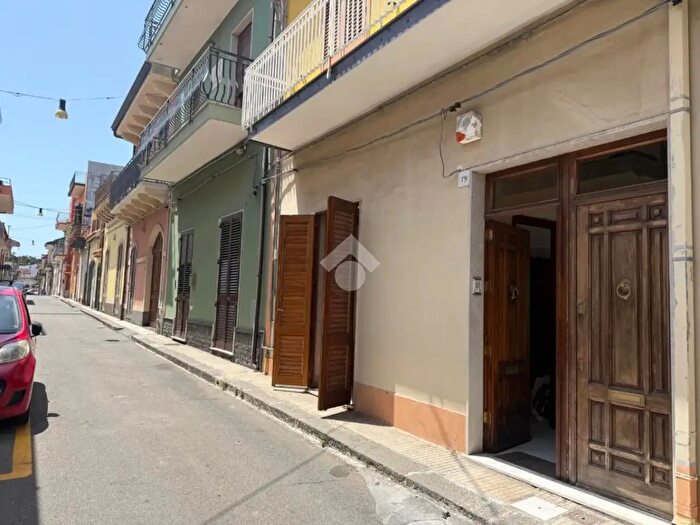 Casa trilocale in vendita in Via Francesco Baracca, Riposto