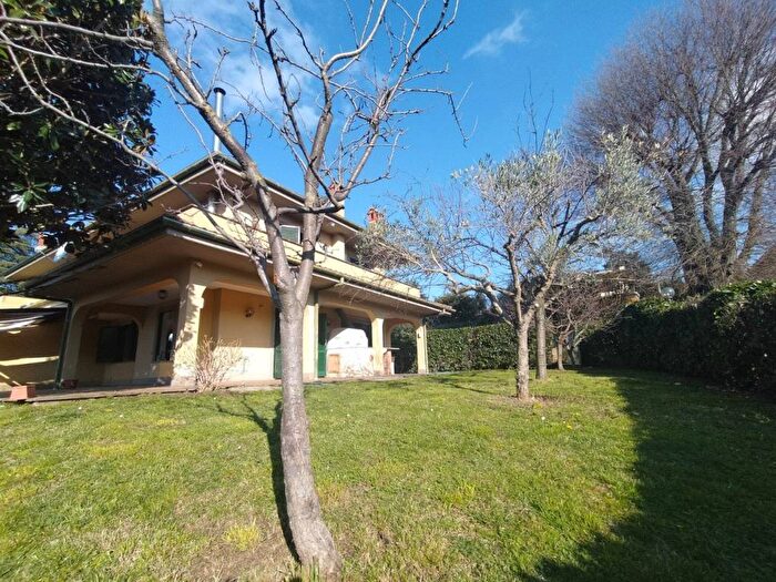 Casa con 6 locali in affitto in VIA DELLA PEDICA, Colle delle Ginestre Pedica, Grottaferrata