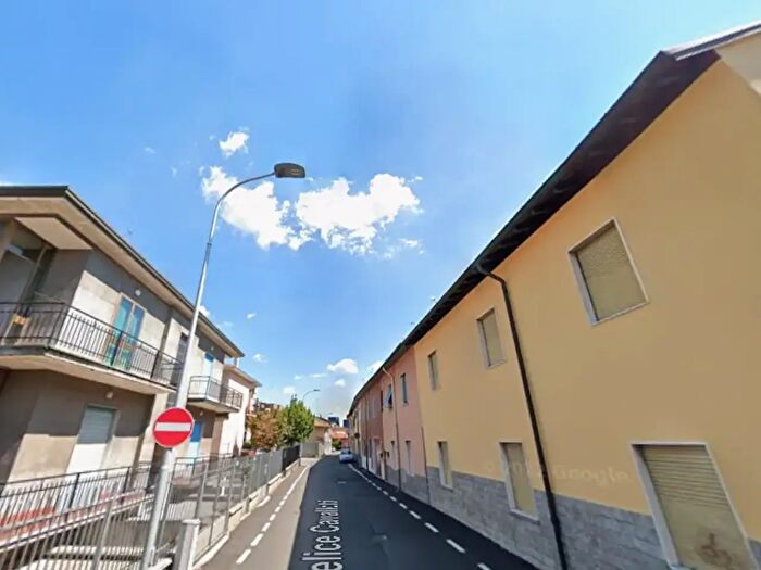 Appartamento bilocale in affitto in Via Messina, Pero