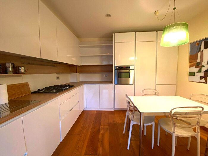 Appartamento quadrilocale in vendita in Massa