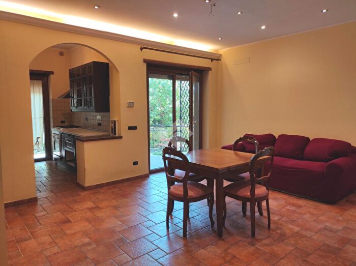 Appartamento trilocale in vendita in Via Pratolungo, Albano Laziale