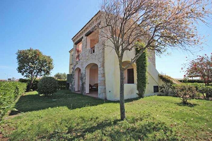 Appartamento trilocale in affitto in Viale Pietro Nenni, Porto San Paolo, Loiri Porto San Paolo