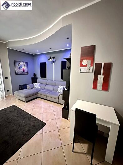 Appartamento trilocale in vendita in Monza