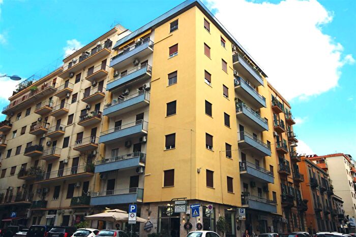 Appartamento trilocale in vendita in Palermo