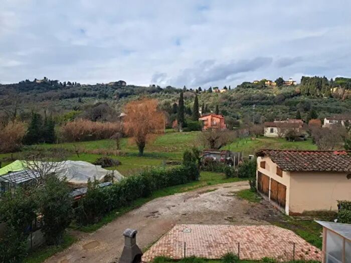 Appartamento con 5 locali in vendita in Firenze