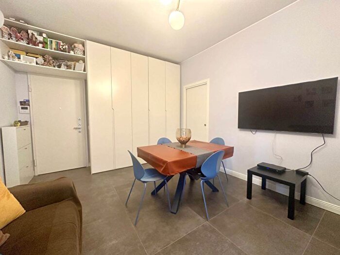 Appartamento bilocale in affitto in Via dei Crollalanza, Navigli Darsena, Milano