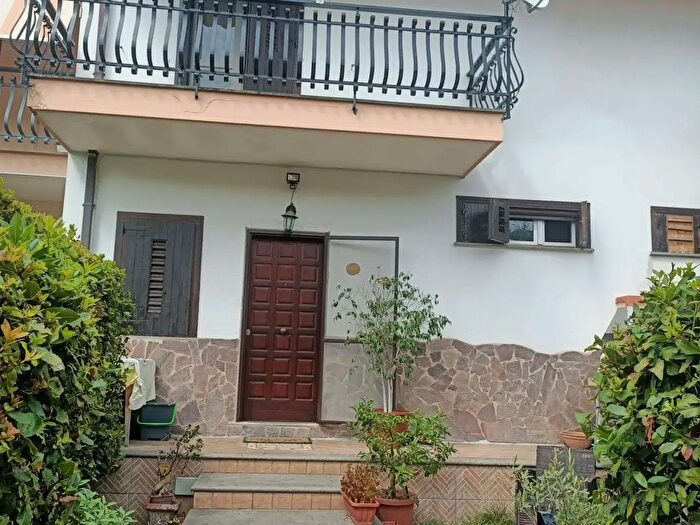 Casa trilocale in vendita in Via degli Aranci, San Paolo Bel Sito