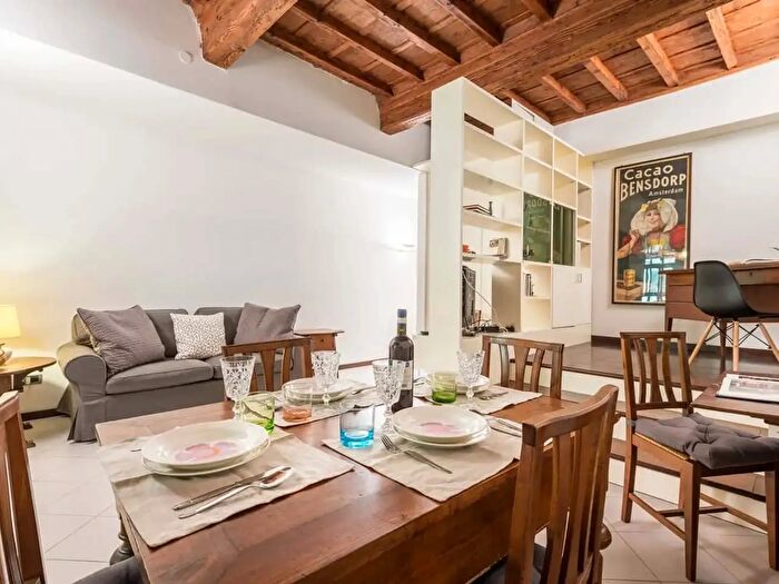 Appartamento monolocale in affitto in Via Laura, Firenze