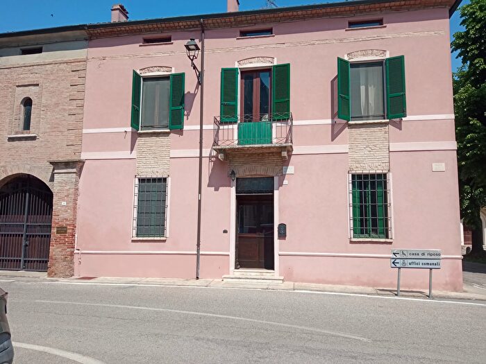 Casa con 7 locali in vendita in Piazza Castello, Borgo Mantovano