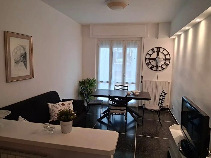 Appartamento quadrilocale in affitto in Via Conti Vacca, Finale Ligure