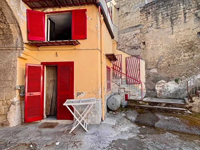 Appartamento bilocale in vendita in Via Raffaello, Sant'Antimo