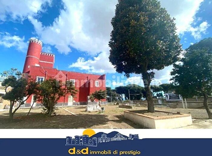 Appartamento con 5 locali in vendita in Cupa Imparato Napoli, Napoli