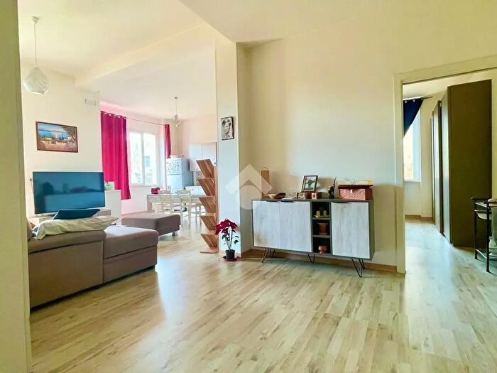 Casa con 7 locali in vendita in Via Scigliuzzo, PresicceAcquarica