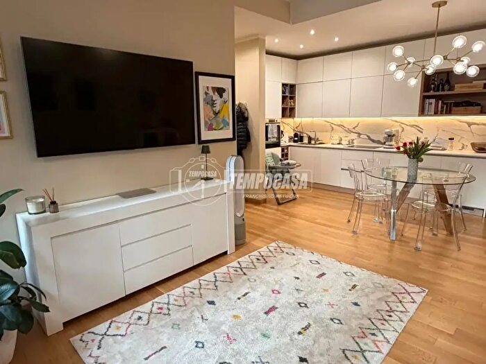 Appartamento trilocale in vendita in Via Giovanni Antonio Plana, Milano