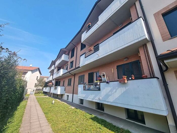 Appartamento trilocale in vendita in Via Verdi, Limbiate