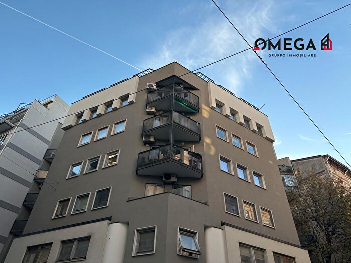 Appartamento trilocale in vendita in Via Piccardi, Trieste