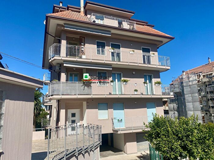 Appartamento quadrilocale in vendita in Via Montenero, San Benedetto Del Tronto