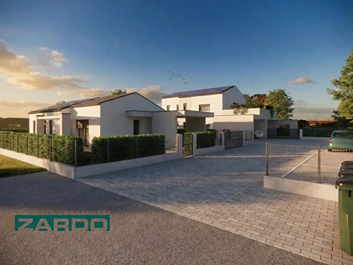 Casa quadrilocale in vendita in Castello Di Godego