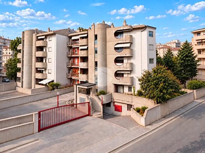 Appartamento trilocale in vendita in Via Luigi Genova Rulli, Vasto