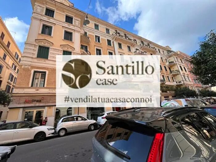 Appartamento trilocale in vendita in Via Alessandria, Roma