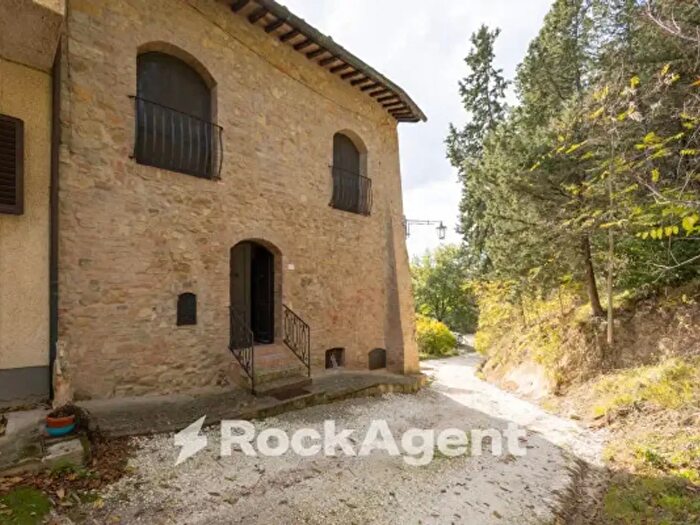Casa con 6 locali in vendita in Strada Comunale di Catignano, Gambassi Terme