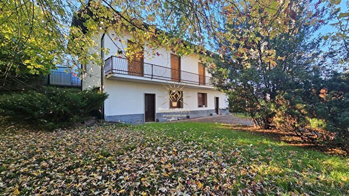 Casa con 10 locali in vendita in Via Guglielmo Marconi, Briosco