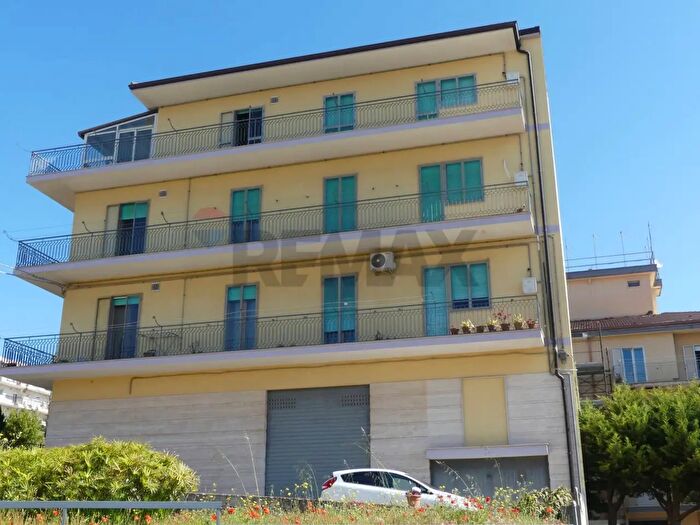 Appartamento con 5 locali in vendita in Ragusa