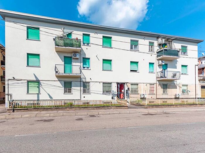 Appartamento bilocale in vendita in Via Carlo Porta, Centro, Solaro