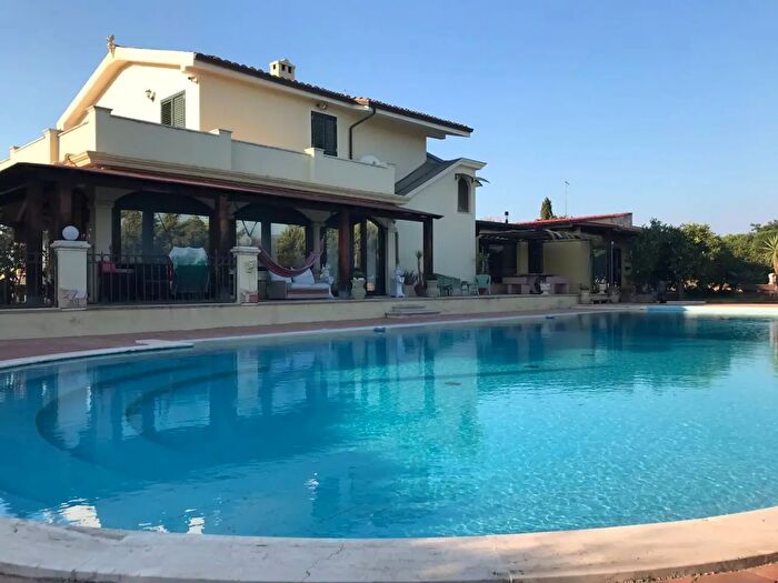 Casa con 6 locali in vendita in Quartu SantElena