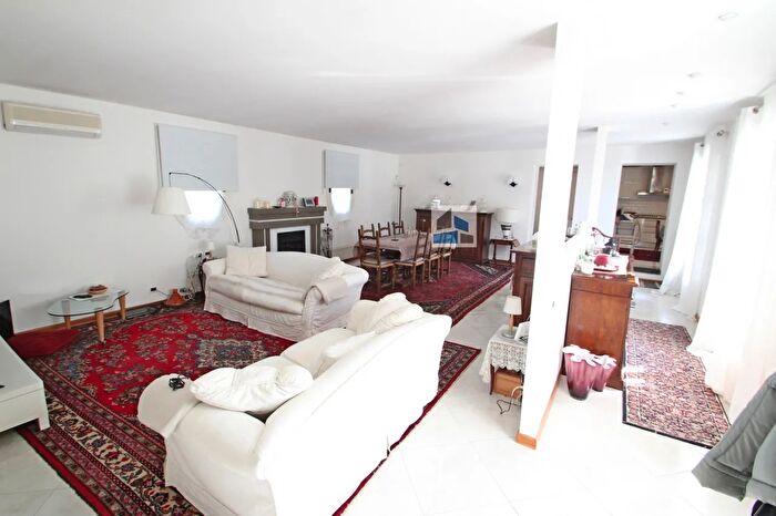 Casa con 7 locali in vendita in Via Luigi Einaudi, Santa Maria Di Sala