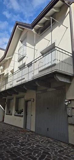 Appartamento bilocale in vendita in Seregno Via Radice, Seregno