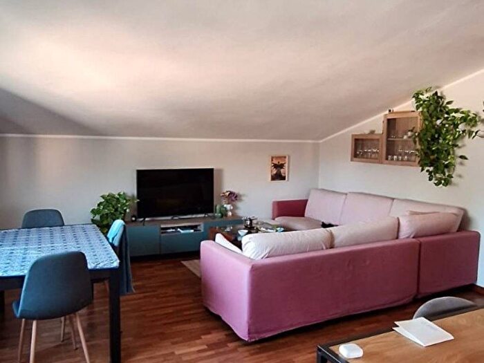 Casa quadrilocale in affitto in Strada Quarta, San Lazzaro, Parma