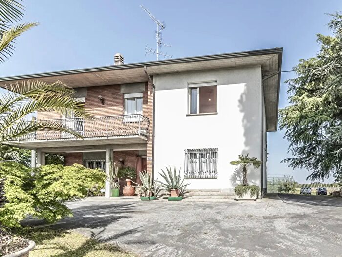 Casa con 6 locali in vendita in Via Casolana, Castel Bolognese