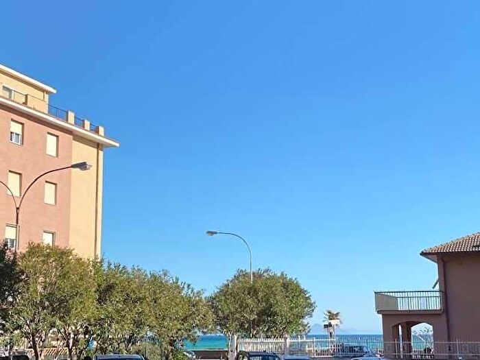 Appartamento quadrilocale in affitto in Centro, Cogoleto