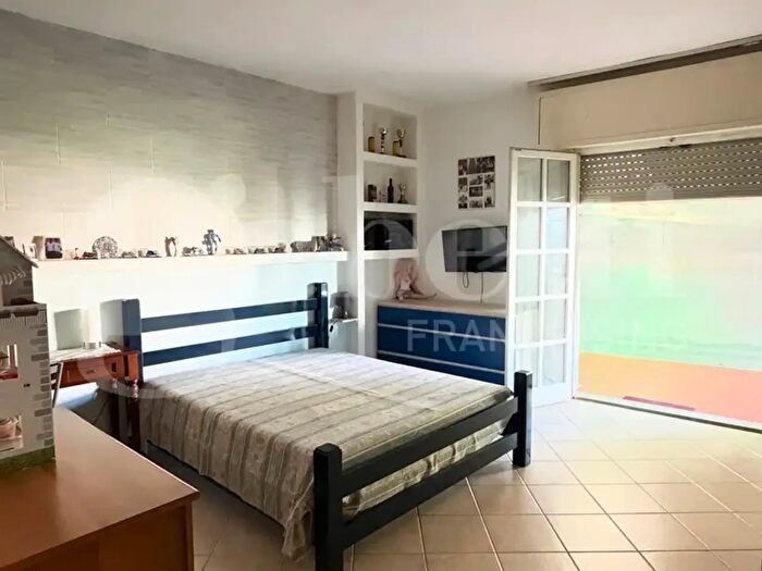Appartamento con 5 locali in vendita in Via San Simaco, Oristano
