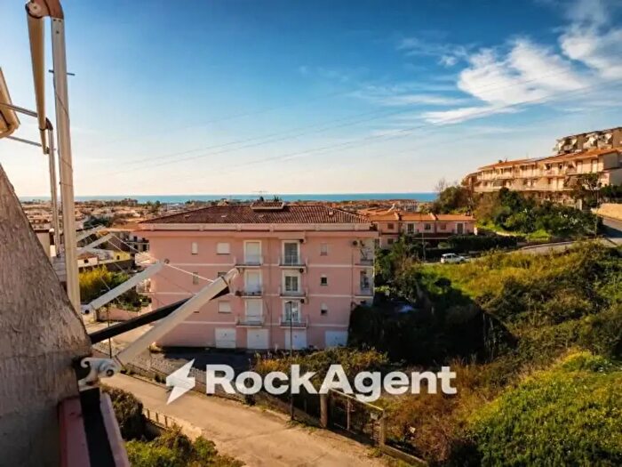 Appartamento quadrilocale in vendita in Via Gaetano Oliva, Scalea
