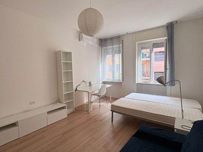 Appartamento quadrilocale in affitto in Via Ruggero Bonghi, Pezzotti Meda, Milano