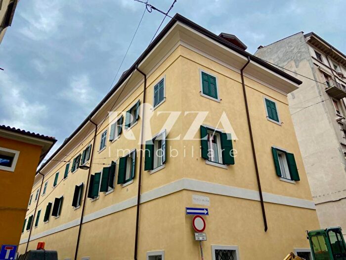 Appartamento bilocale in affitto in Via della Cereria, San Vito Campi Elisi, Trieste