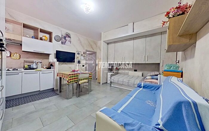 Appartamento monolocale in vendita in Via Barbara Melzi, Legnano