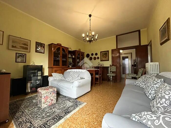 Appartamento quadrilocale in vendita in Via De Perfetti Ricasoli, Firenze