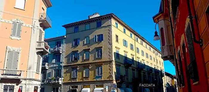 Appartamento quadrilocale in vendita in Via Martiri della Liberta B, Torino