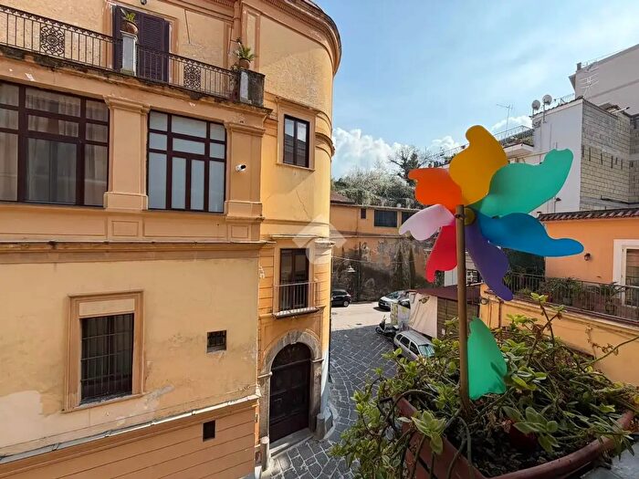 Appartamento quadrilocale in vendita in Via Nuova S Leone, Gragnano