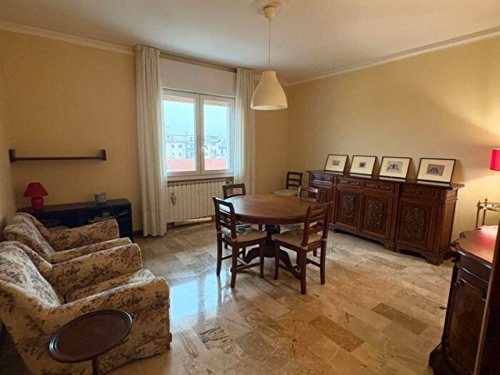 Appartamento trilocale in affitto in Via Michelangelo Buonarroti, Spinea Orgnano, Spinea