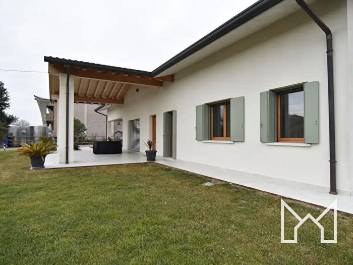 Casa trilocale in vendita in Fonte