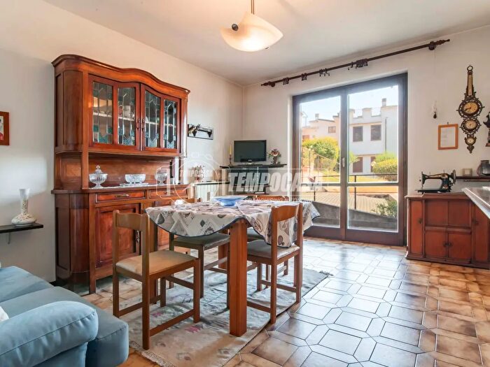 Appartamento bilocale in vendita in Via Monte Rosa B, Appiano Gentile
