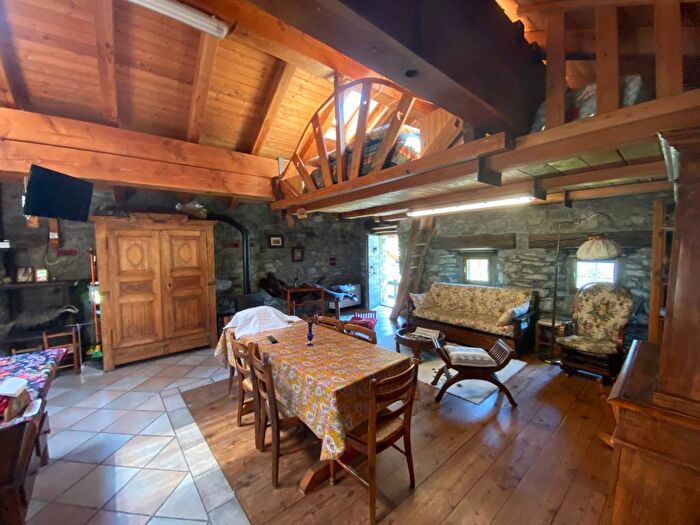 Casa bilocale in affitto in Localita Rovinal San Jacques, Ayas