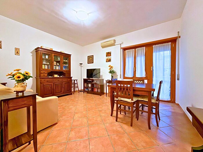 Appartamento trilocale in vendita in Via Giovanni Battista Aleotti, Roma