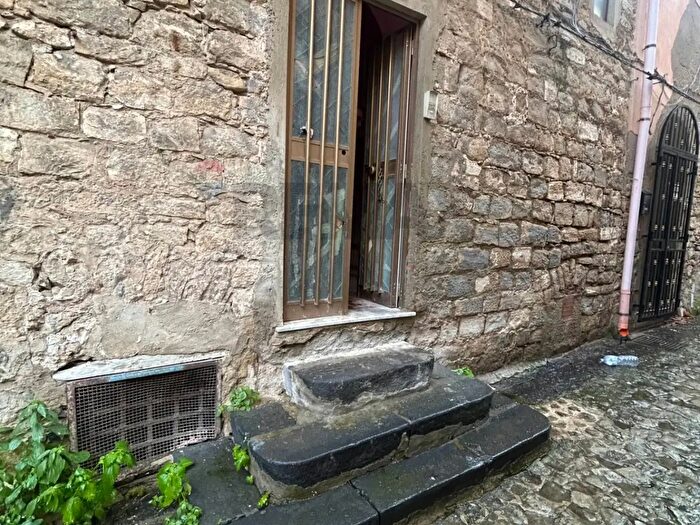 Appartamento con 5 locali in vendita in Via Dante Alighieri, Caltanissetta