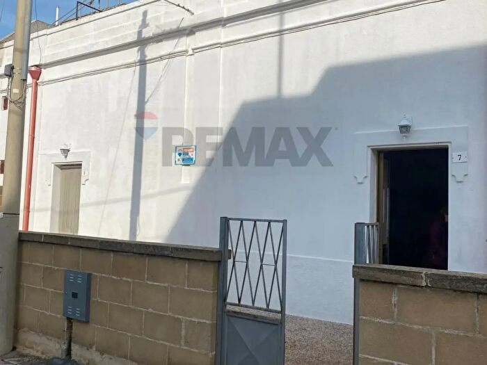 Casa con 5 locali in vendita in Via Giulio Cesare, Castrignano Del Capo