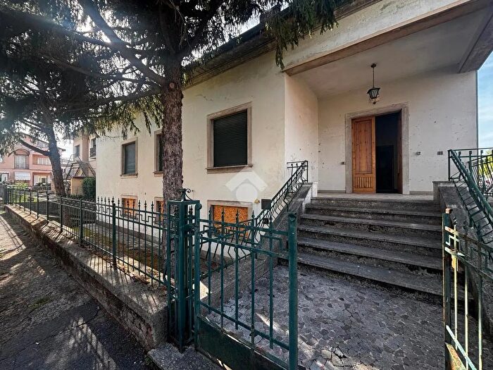 Casa con 10 locali in vendita in Via S Marco, Montecatini Terme